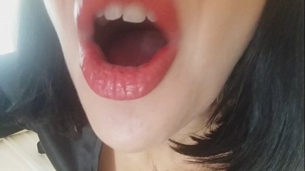 Schatz, deine Stiefmutter lässt dich heute nicht zur Schule gehen... Ich brauche dich zu sehr...